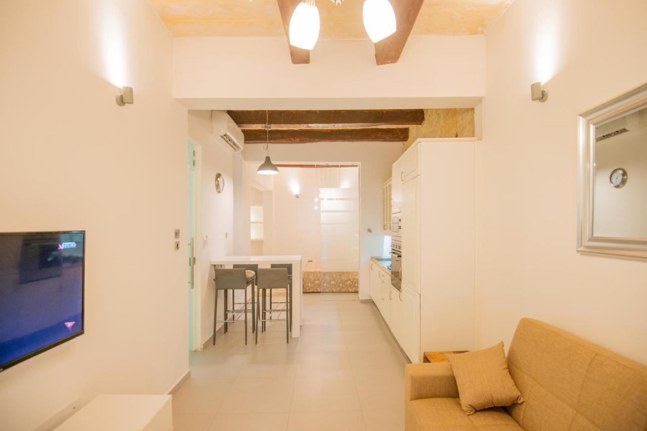 Valletta Most Central Studio Apartment 16Th-Century Building Extérieur photo